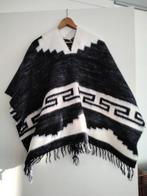 Handgeweven poncho uit Zuid-Amerika zachte langharige wol, Ophalen of Verzenden, Zo goed als nieuw, Maat 46/48 (XL) of groter