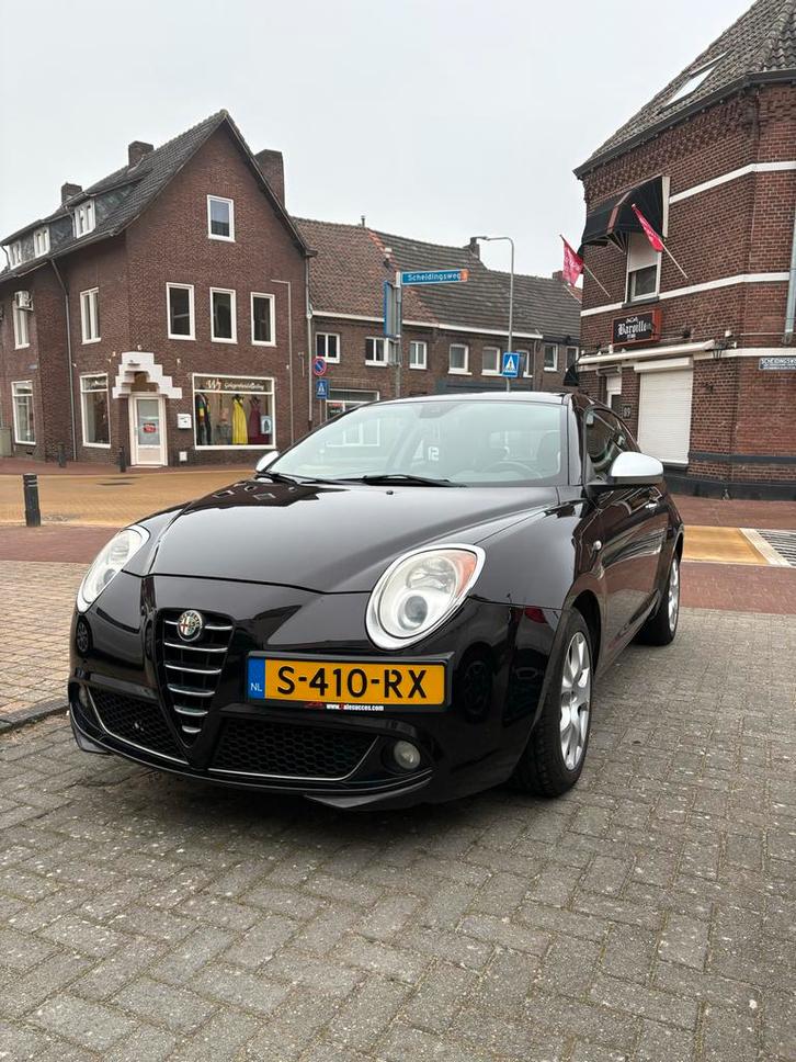 Alfa Romeo MiTo 1.4 16V 77KW Multi AIR 2012 Zwart/Paars, Auto's, Alfa Romeo, Particulier, MiTo, Airconditioning, Alarm, Centrale vergrendeling
