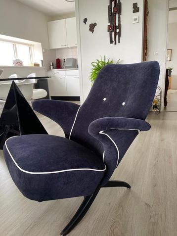 Artifort Theo Ruth Pinguin fauteuil beschikbaar voor biedingen