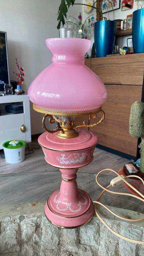 Roze porceleinen tafellamp, Antiek en Kunst, Antiek | Lampen, Ophalen