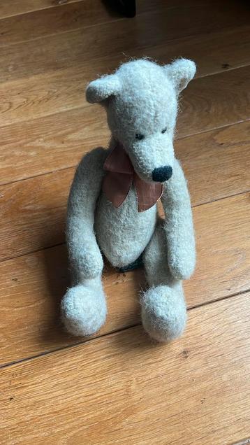 Klassieke handgemaakte teddybeer van het merk Coleridge beschikbaar voor biedingen