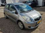 Toyota Yaris 1.0 VVTi Sol 3deurs incl nwe apk airco, Voorwielaandrijving, 970 kg, Stof, Gebruikt