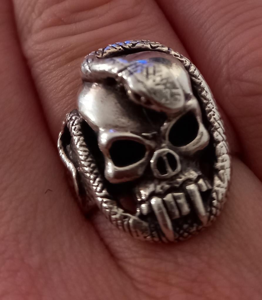 Zilveren skull ring echt zilver/unisex, Sieraden, Tassen en Uiterlijk, Ringen, Ophalen of Verzenden, Zilver, Zilver, Dame of Heer