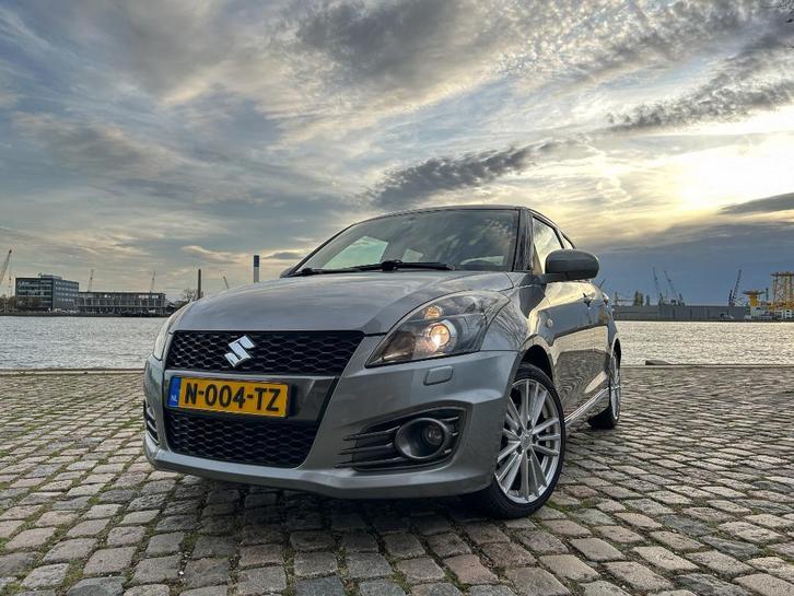 Suzuki Swift 1.6 5D Sport 2014 Grijs, Auto's, Suzuki, Particulier, Swift, ABS, Airbags, Airconditioning, Alarm, Bluetooth, Centrale vergrendeling