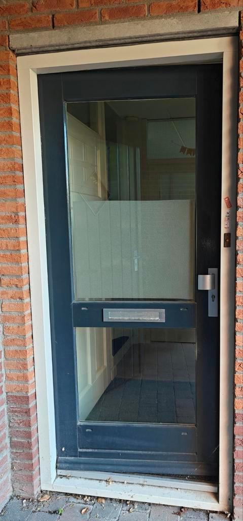 Gratis af te halen Voordeur buitendeur zonder kozijn, Doe-het-zelf en Verbouw, Deuren en Horren, Gebruikt, Buitendeur, 200 tot 215 cm