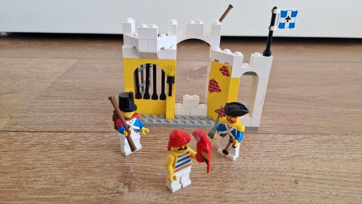 Lego piraten 6259 - gevangenis broadside's brig - vintage, Kinderen en Baby's, Speelgoed | Duplo en Lego, Gebruikt, Ophalen of Verzenden