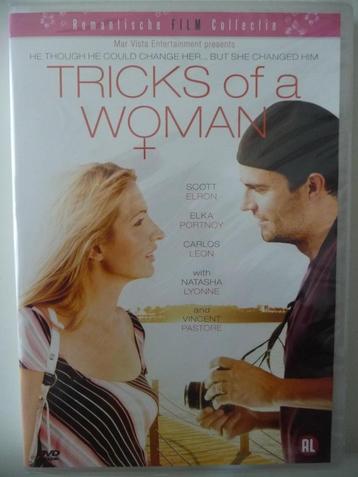 19S: Tricks of a woman (in plastic) beschikbaar voor biedingen