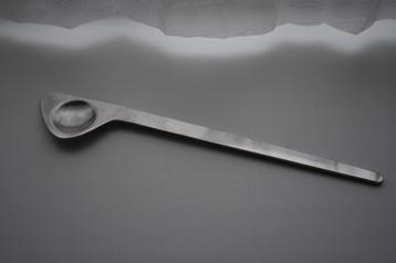 Stelton en Alessi Girotondo servetringen en Cylinda slalepel beschikbaar voor biedingen