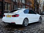 BMW 3-Serie 316i Executive M-Sport 335 uitlaat ALCANTARA, Auto's, Automaat, 74 €/maand, Zwart, 4 cilinders