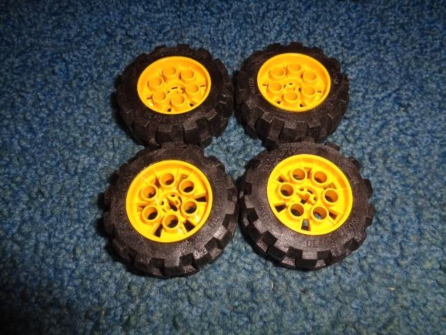 Partij M437=4x Lego technic wielen, Kinderen en Baby's, Speelgoed | Duplo en Lego, Gebruikt, Lego, Losse stenen, Ophalen of Verzenden