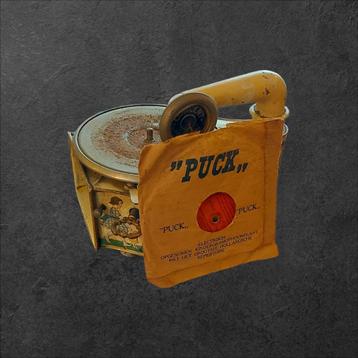 Vintage Puck Kindergrammofoon beschikbaar voor biedingen