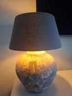 Brynxz stenen tafellamp, Ophalen, Overige materialen, 50 tot 75 cm, Landelijk