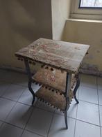 mooi oud antiek tafeltje prachtig borduurwerk Frans brocante, Antiek en Kunst, Ophalen of Verzenden