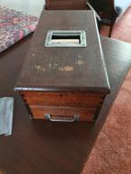 Antieke oude kassa lade, bon werd geschreven., Ophalen