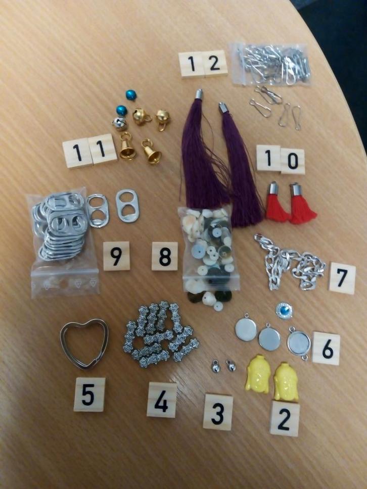 Hobby spullen samen in 1 koop zie de Fotos, Hobby en Vrije tijd, Knutselen, Zo goed als nieuw, Materiaal, Ophalen of Verzenden