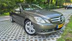Mercedes E200 Cabriolet Elegance YOUNGTIMER! Nieuwstaat, Automaat, Achterwielaandrijving, Beige, 4 cilinders