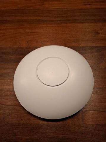 Ubiquiti UniFi AP AC Pro - Krachtige WiFi Access Point beschikbaar voor biedingen