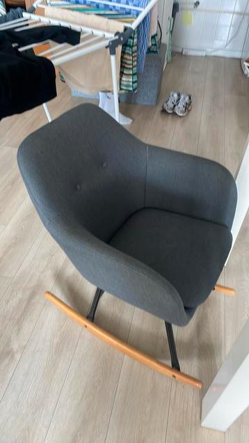 Schommelstoel beschikbaar voor biedingen
