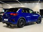 Volkswagen T-ROC R 4Motion 300PK!|Pano|AK|ACC!, Auto's, Automaat, Gebruikt, Zwart, Blauw