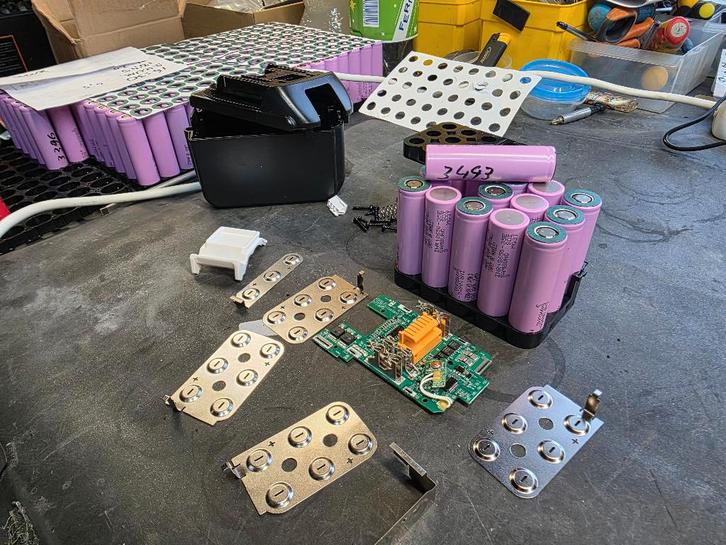 Makita accu nieuw 10.5 AH 18V, Doe-het-zelf en Verbouw, Gereedschap | Machine-onderdelen en Toebehoren, Nieuw, Ophalen of Verzenden