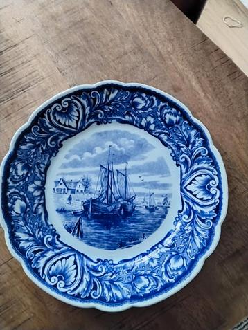 Delfts Blauw Bord met Zeilschip beschikbaar voor biedingen