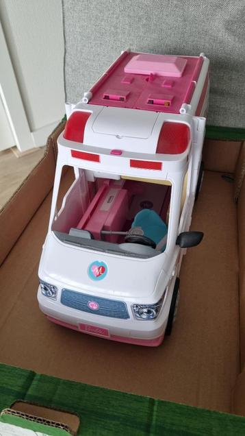 Barbie ambulance COMPLEET beschikbaar voor biedingen