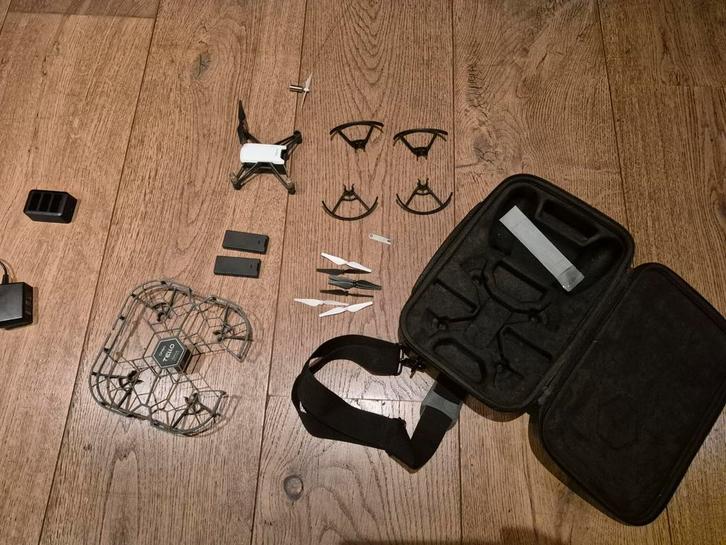 DJI Tello Drone met toebehoren., Hobby en Vrije tijd, Modelbouw | Radiografisch | Helikopters en Quadcopters, Gebruikt, Ophalen of Verzenden