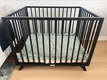 Bopita box met matras + hoes en boxkleed beschikbaar voor biedingen