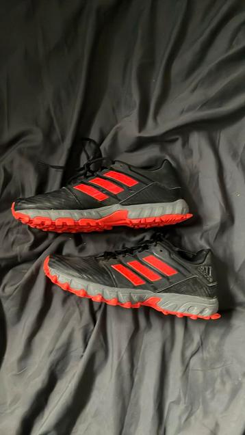 Adidas hockey schoenen maat 39/40 beschikbaar voor biedingen