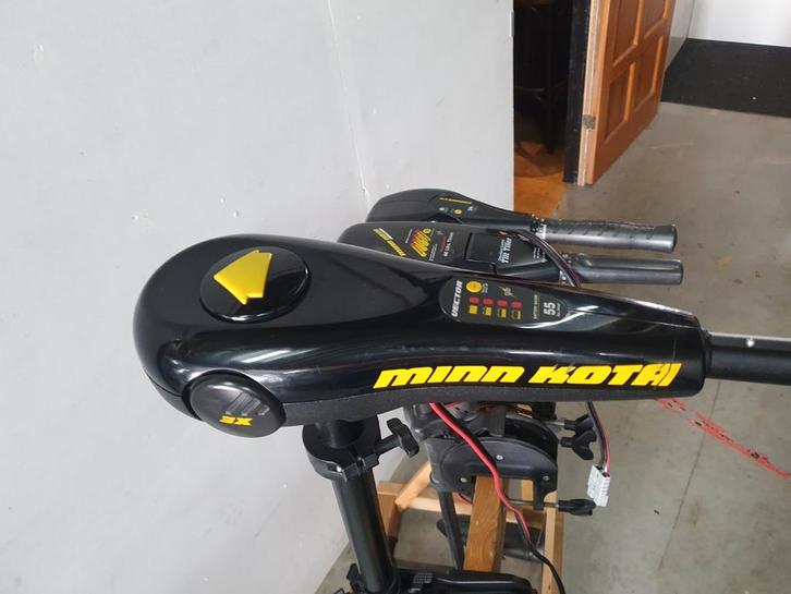 Elektro motor minn kota vector 55lbs 3x steering, Watersport en Boten, Hengelsport | Roofvissen, Overige typen, Ophalen of Verzenden