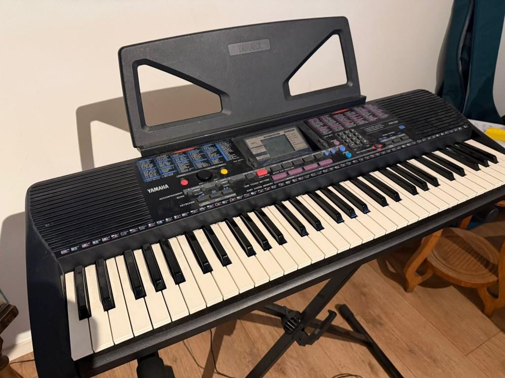 Yahama PSR 220 keyboard, Muziek en Instrumenten, Keyboards, Ophalen, 61 toetsen, Yamaha, Met standaard