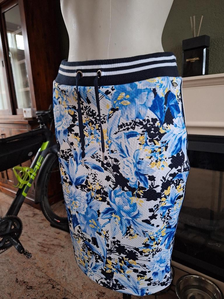 HV society bloemen sportieve rok 36 S, Kleding | Dames, Maat 38/40 (M), HV Society, Zo goed als nieuw, Knielengte