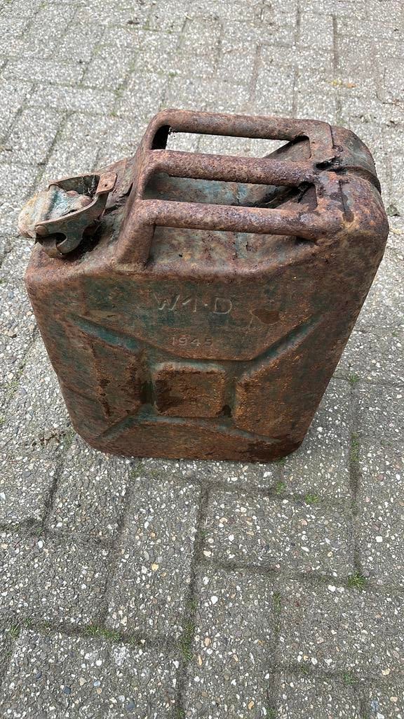 Schuur vonds jerrycan uit de oorlog, Hobby en Vrije tijd, Overige Hobby en Vrije tijd, Ophalen