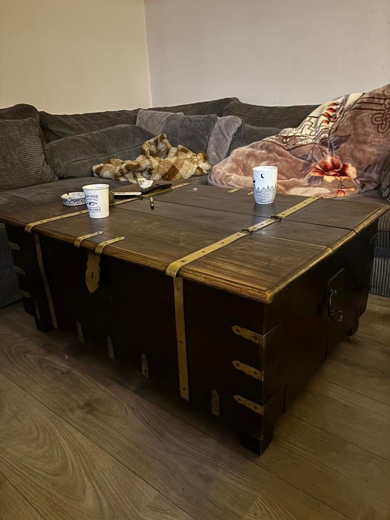 Dekenkist bovenkant 2  openingen 110x80x50, Huis en Inrichting, Tafels | Bijzettafels, Ophalen, Gebruikt