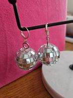 Nieuwe Discobal Oorbellen met RVS Sluiting - Zilverkleurig, Overige materialen, Hangers, Nieuw, Ophalen of Verzenden