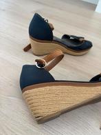 Sleehak, Kleding | Dames, Schoenen, Ophalen of Verzenden, Zo goed als nieuw, Blauw, Sandalen of Muiltjes