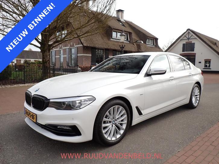 BMW 5 Serie 530d xDrive Luxery Line SCHUIFDAK / CRUISE / CAR, Auto's, BMW, Bedrijf, Te koop, 5-Serie, 4x4, ABS, Airbags, Airconditioning