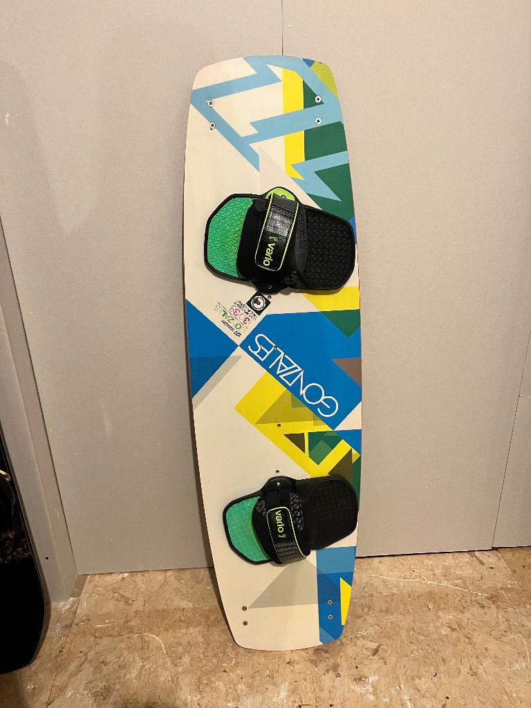 North kiteboard - zeer goede staat, Watersport en Boten, Kitesurfen, Ophalen, Twintip, Kiteboard, Zo goed als nieuw