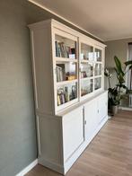 Grote witte buffetkast met schuifdeuren, Huis en Inrichting, Gebruikt, 200 cm of meer, Ophalen of Verzenden, Overige houtsoorten