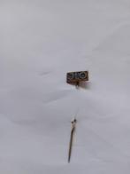 Pin - JLO motor, Ophalen of Verzenden, Zo goed als nieuw, Merk, Speldje of Pin