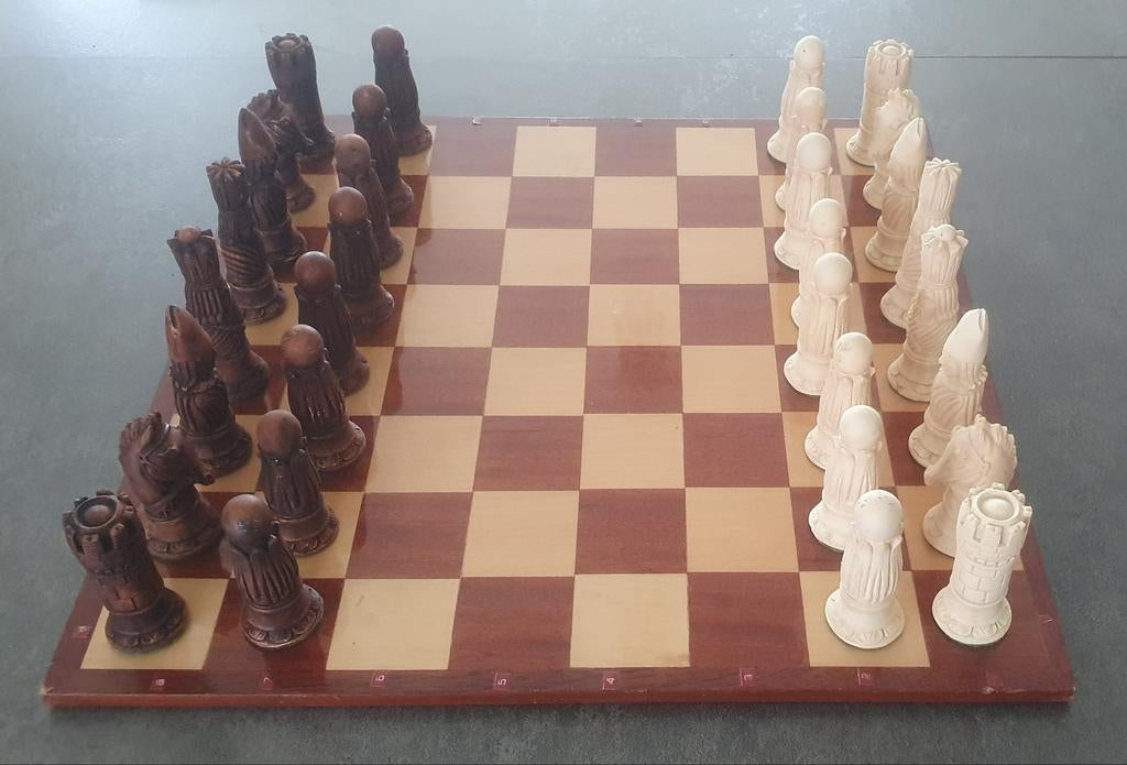 Schaakstukken van gips met patina (excl. speelbord), Ophalen of Verzenden, Gebruikt