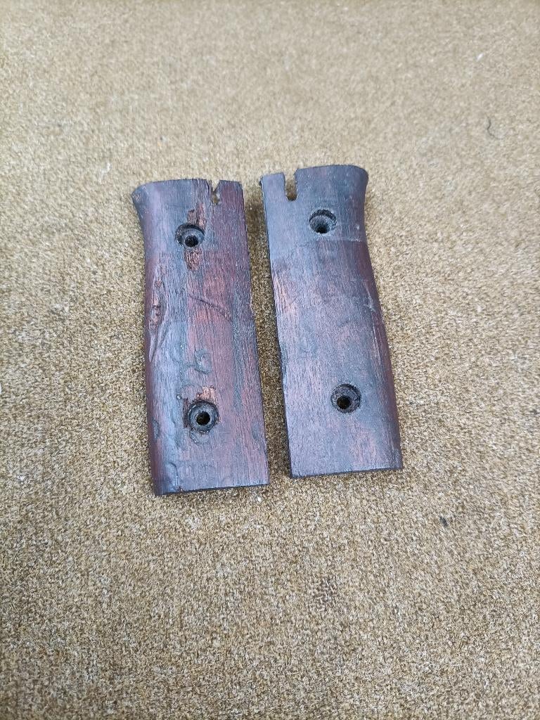 Originele houten handgreep voor Springfield bajonet, Verzamelen, Militaria | Tweede Wereldoorlog, Verzenden, Landmacht, Amerika