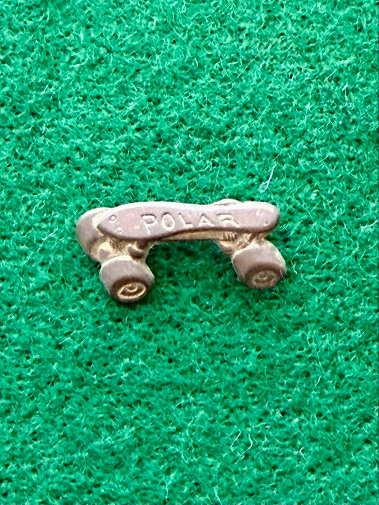 Vintage Polar Skateboard Speldje, Ophalen of Verzenden, Gebruikt, Transport, Speldje of Pin