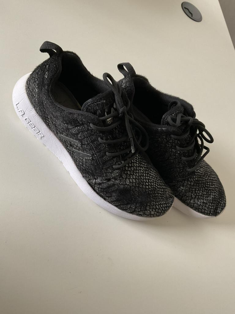 Zwarte LA Gear gympen/sneakers (zgan), Zwart, Ophalen of Verzenden, Sneakers of Gympen, Zo goed als nieuw