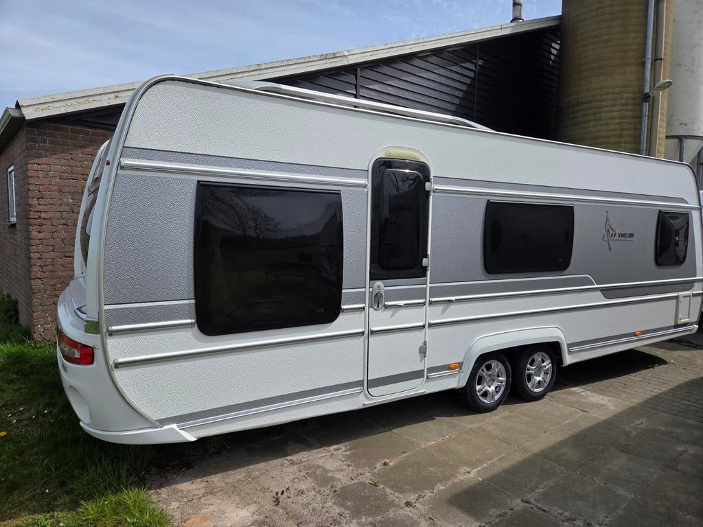 Fendt 650 opal ,bj 2015 met voortent, Omvormbare zithoek, Rondzit, Particulier, Schokbreker