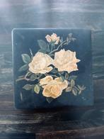 Zwarte doos met rode binnenkant - afmetingen op foto, Ophalen of Verzenden, Gebruikt, Overige materialen, Minder dan 50 cm