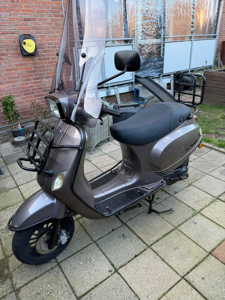 La souris sourini s 2017, Fietsen en Brommers, Snorfietsen en Snorscooters, Ophalen, Zo goed als nieuw, Benzine, Overige merken