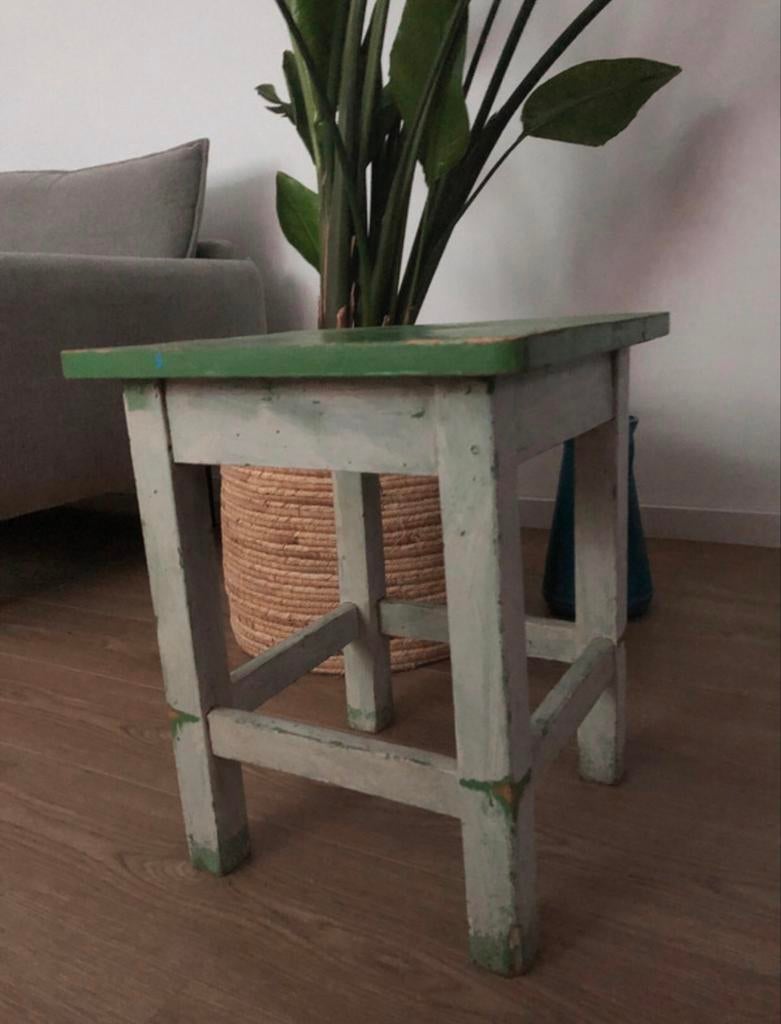 STOER VINTAGE TAFELTJE, Ophalen, Zo goed als nieuw, Rond, Minder dan 55 cm