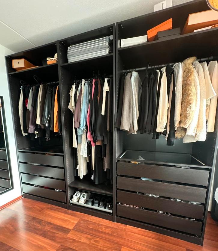 Ikea pax kast Zwart, Huis en Inrichting, Kasten | Kledingkasten, Zo goed als nieuw, 200 cm of meer, 50 tot 75 cm, Ophalen
