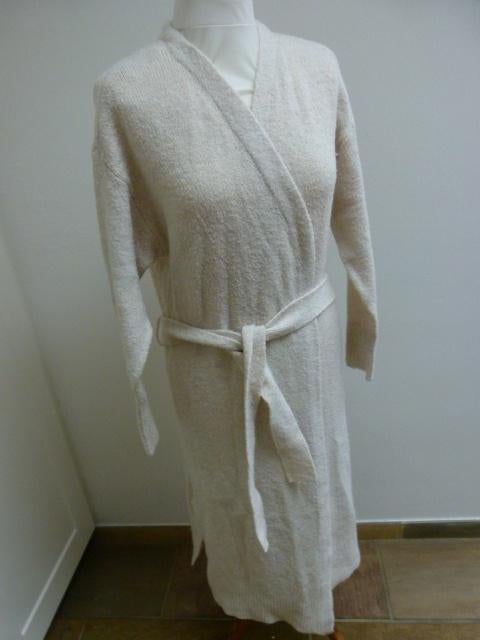 Warm lang vest creme wit AMISU maat M 38 40, Maat 38/40 (M), Wit, Ophalen of Verzenden, Zo goed als nieuw